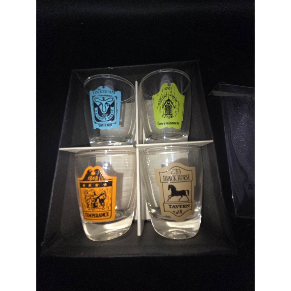 Vintage Anchor Hocking Colonial Tavern Sign Shot Glass Set of 4 w/ Original Box